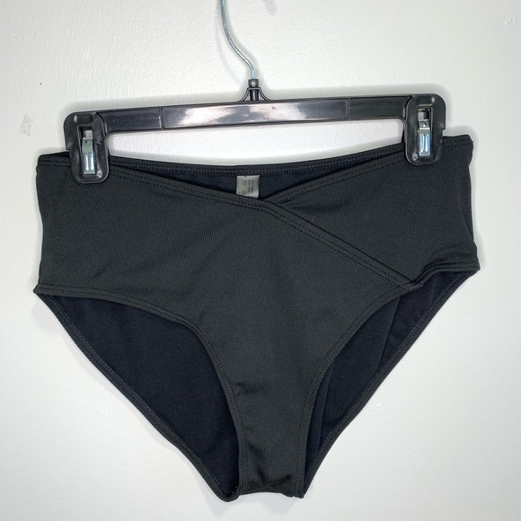 SHEIN black bikini set #139 - Picture 4 of 8